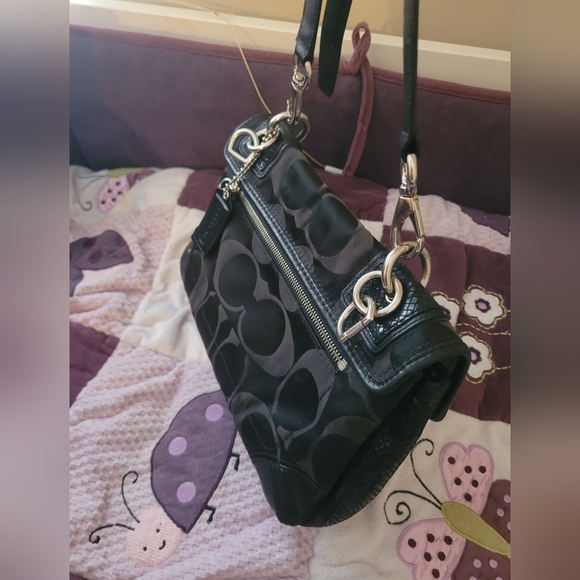 Coach crossbody/shoulder/satchel purse - Picture 10 of 10